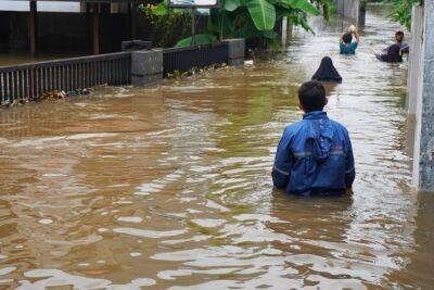Мощное наводнение на Филиппинах: более 400 тысяч человек эвакуировано, более 32 погибло
