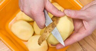 Супер-лайфхак: как быстро почистить много картофеля