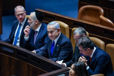 Шестое правительство Нетанияху приступает к исполнению обязанностей