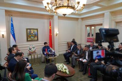 Китай готов приложить усилия по развитию узбекского автопрома – Цзян Янь
