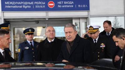 В Москве впервые за 11 лет встретились главы оборонных ведомств Турции и Сирии