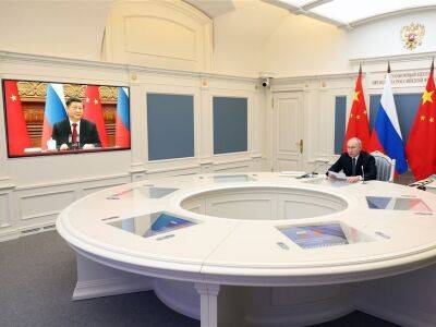 Путин пригласил Си Цзиньпина приехать в Москву весной следующего года