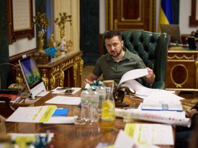 Зеленский провел заседание ставки верховного главнокомандующего. Обсудили обеспечение горячих точек