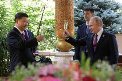 Китай заявил о готовности усилить стратегическое сотрудничество с россией