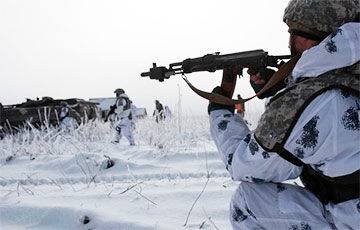 Бойцы украинского спецназа показали освобождение поселка в Луганской области