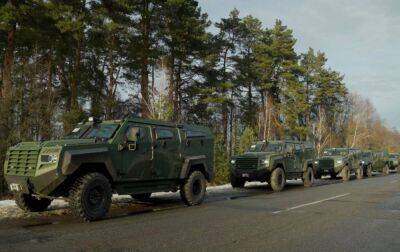Українські військові отримали нові броньовики від Канади - rbc.ua - Канада - Україна - Фінляндія