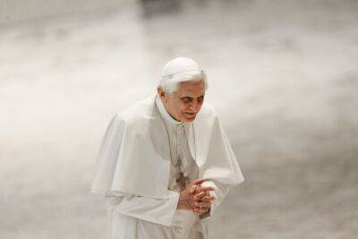 Скончался бывший папа римский Бенедикт XVI