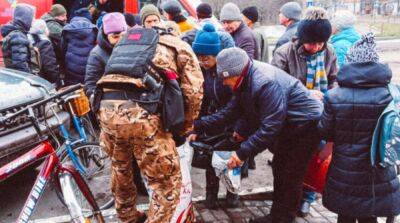 Под вражеский обстрел попал гумконвой, который доставлял новогодние подарки жителям Луганщины