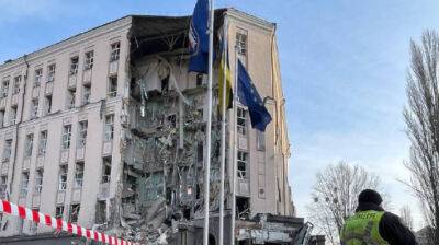 Ракетный обстрел: в Киеве погиб человек