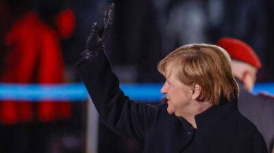 Экс-советник Меркель назвал "Северный поток-2" самой большой ошибкой ее правительства последних лет