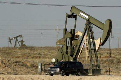 ЕС опубликовал решение о введении потолка цен на нефть из России в $60 - obzor.lt - Россия - Ес
