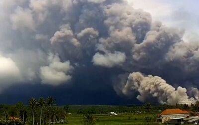 В Индонезии произошло извержение вулкана - korrespondent - Украина - Индонезия