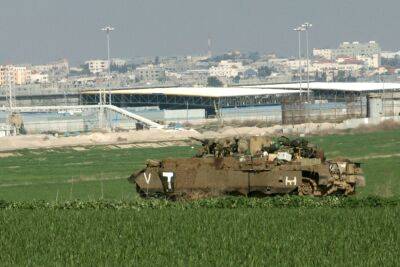 ЦАХАЛ начал сносить КПП Карни для строительства защитного барьера - news.israelinfo.co.il - Израиль - Газ
