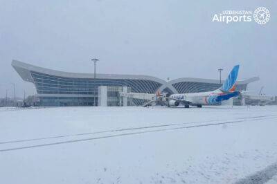 Снег и мороз ограничили работу аэропорта "Самарканд"