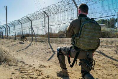 Через сутки после удара ХАМАС восстановил наблюдательную вышку на границе