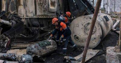 "Восьмая массированная атака": Украина вводит аварийные отключения света после обстрела РФ