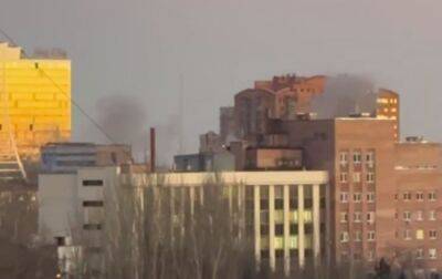 У центрі Донецька вдруге за день пролунали вибухи