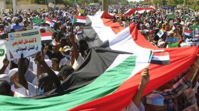 Омар Аль-Башира - Суданские военные и гражданские группы подписали соглашение о прекращении кризиса - unn.com.ua - Украина - Киев - Судан - Саудовская Аравия - Эмираты