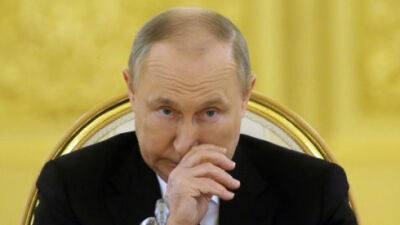 Путін затвердив дефіцитний бюджет Росії на наступні три роки, третина видатків піде на війну