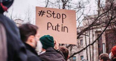 "Гвоздь в гроб империи": СНБО рассмотрит санкции против 2 тысяч пропагандистов РФ