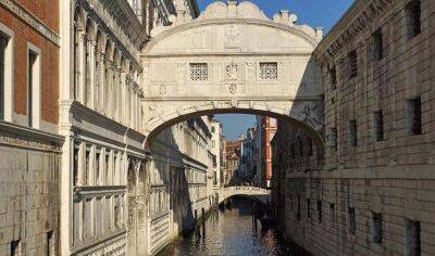 Мост вздохов в Венеции: его мрачная история и удивительная легенда, которая касается каждого из нас