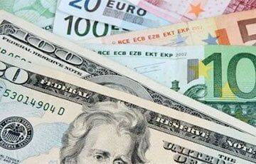 В Беларуси в один момент подорожали доллар и евро