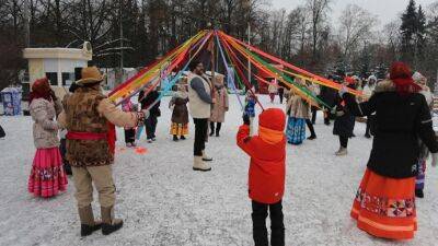 Фольклорно-игровая программа «Встречаем зиму» прошла в парке "Сокольники"