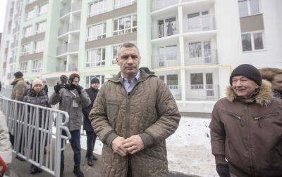 Мешканці трьох будинків, оновлених після обстрілів РФ, можуть повертатися до своїх помешкань, - Кличко