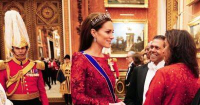 принц Уильям - Елизавета II - Кейт Миддлтон - принцесса Маргарет - Кейт Миддлтон надела очень особенные драгоценности из королевской коллекции на официальный прием - focus.ua - США - Украина - Англия
