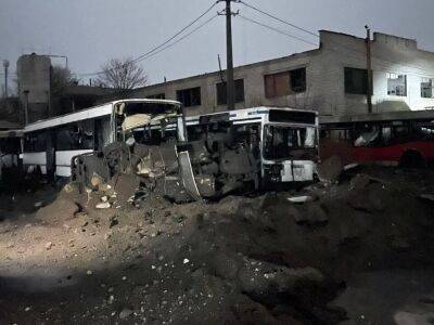 В Николаеве оккупанты ночью разбили стоянку городских автобусов – ОП