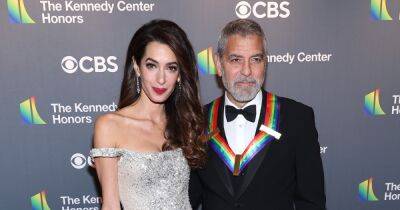 Джордж Клуни с супругой вышли на публику в гламурных образах (фото)