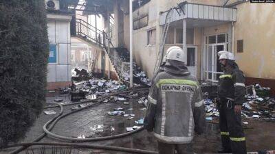 Власти Исфары раскрыли причину пожара в школе