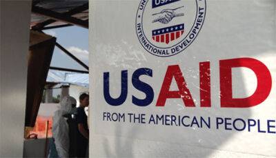 США передали Україні 30 екскаваторів для для відновлення пошкоджених тепломереж