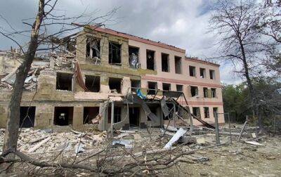 РФ повредила и разрушила более 2,8 тыс. учебных заведений в Украине
