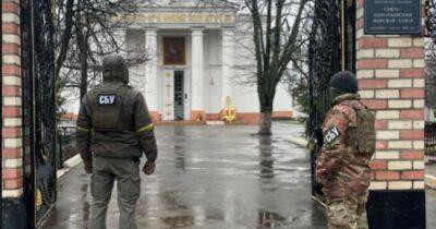 Правоохранители в УПЦ МП Киевщины и Херсонщины нашли кроме агитации еще подозрительных лиц