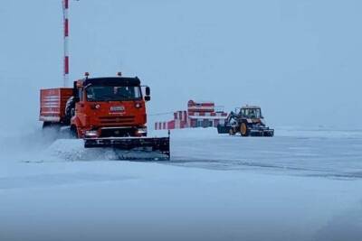 В Курске сильный снегопад стал причиной задержки 4 рейсов в аэропорту имени М. И. Гуревича