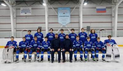 Сахалинские хоккеисты отправились в Нижний Новгород на "Золотую шайбу"