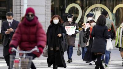 В Японии зафиксировали рост госпитализаций инфицированных «омикроном» пожилых людей
