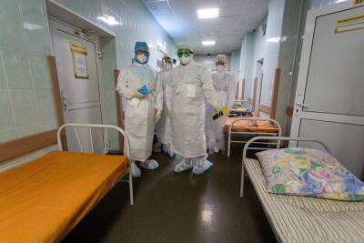 2,8 тысячи взрослых и 145 детей проходят лечение от COVID-19 в больницах Красноярского края