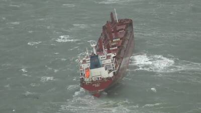 У берегов Нидерландов теряющий силу шторм «Малик» сорвал с якоря сухогруз