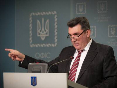 Данилов назвал российские угрозы, которые могут стать основанием для введения военного положения в Украине