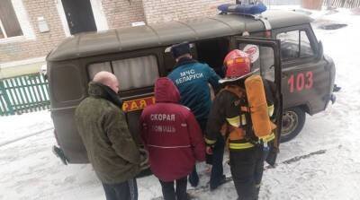 В Чашникском районе горела квартира: работники МЧС спасли мужчину