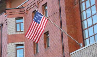 США эвакуирует членов семей своих госслужащих в Белоруссии