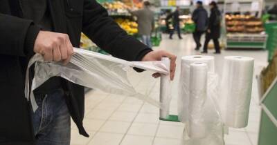 В Украине повысили цены на пластиковые пакеты: сколько теперь будем платить
