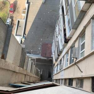 В Мелитополе подросток выпрыгнул с балкона на 14-м этаже