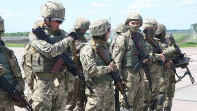 Зеленский подписал указ об увеличении численности армии Украины