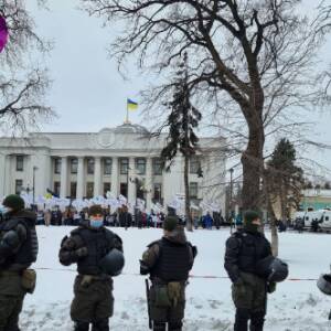 В Киеве возле Рады продолжается акция предпринимателей SaveФОП. Фото