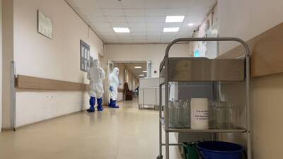 Оперштаб заявил о 13 619 новых пациентах с COVID-19 в Петербурге