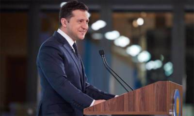 Зеленский призвал украинцев к единству, а СМИ к ответственности