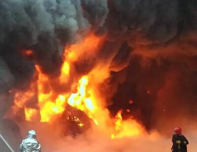 Пожар охватил школу во Владивостоке